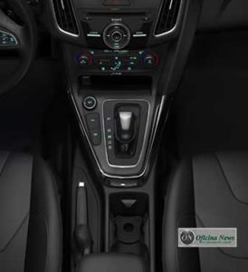 fordo-focus-fastback-16