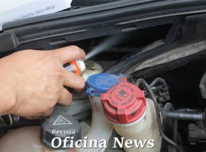 Mecânica Leve: Troca do filtro de cabine do Citroën C3. Pensando em preservar a saúde respiratória dos ocupantes do carro, o filtro
