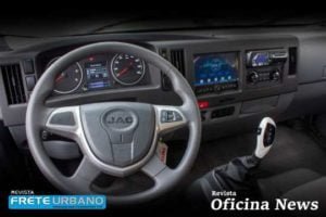 Caminhão elétrico da JAC Motors entra em operação com entregas urbanas  