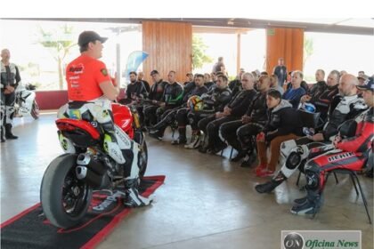 Ducati foca na plataforma de cursos de pilotagem em 2018