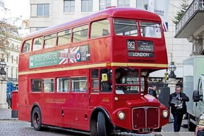 Cummins aposta na atualização da frota dos ônibus londrinos