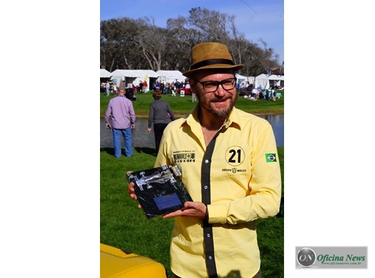 Coluna De Carro Por Aí: Uma Placa Preta em Amelia Island 2018