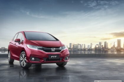 Honda Fit 2019 recebe mais equipamentos e estreia nova cor