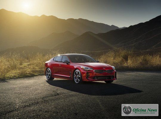Kia apresenta o novo sedã esportivo Stinger GT no Brasil
