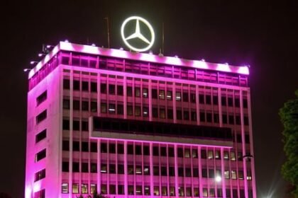 Mercedes-Benz do Brasil veste rosa durante o mês de outubro