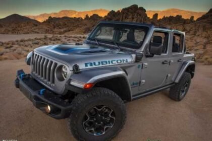 Novo Jeep Wrangler 4xe estreia na gama de veículos elétricos da marca