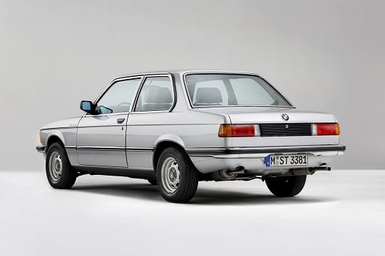 BMW comemora 45 anos da apresentação do modelo Série 3