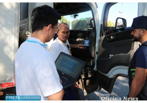 Cetesb avalia qualidade do ARLA 32 em caminhões na Ceagesp