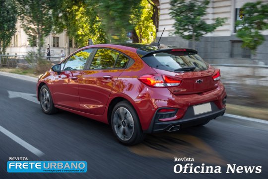 Chevrolet Cruze RS: motor turbo e visual esportivo