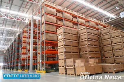 Mercedes-Benz estreia central de peças de caminhões e ônibus