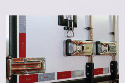 Faixas refletivas ajudam na visibilidade nas ruas e nas estradas