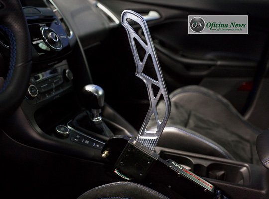 FORD lança freio de mão eletrônico para “drift” no Focus RS