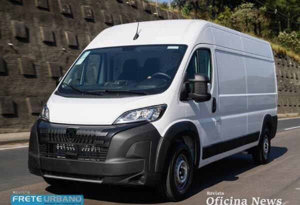Novo Peugeot Boxer chega com motor 2.2 e mais segurança