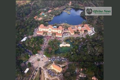Portentoso cenário, o Grande Hotel em Araxá.