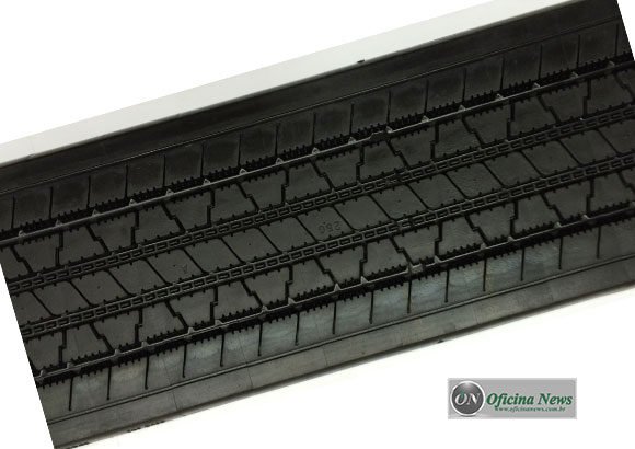 Banda de rodagem Bandag B400