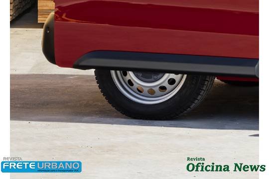 O que fazer com pneus danificados