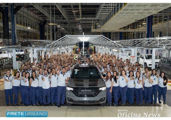 Stellantis atinge 2 milhões de veículos em Goiana (PE)