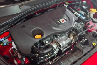 Fastback Abarth: foco em desempenho e calibração mecânica