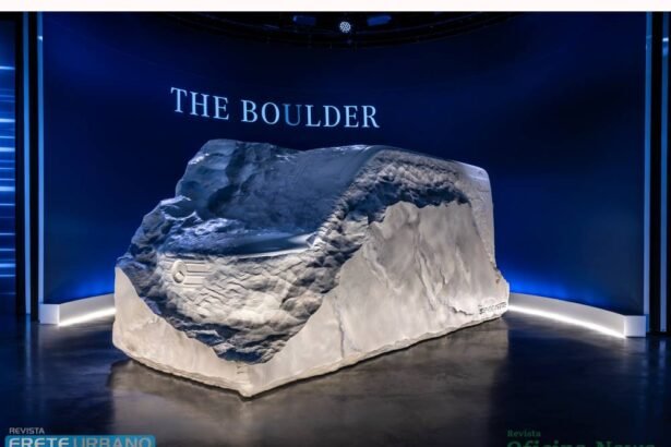 Mercedes-Benz Sprinter nova geração é antecipara em escultura