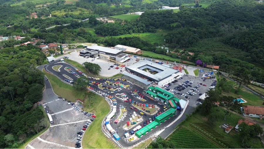 Fórmula 1, museu automotivo, Parque Dream Car, São Roque, automobilismo, carros históricos, Ayrton Senna, Nelson Piquet, Juan Manuel Fangio, Charles Leclerc