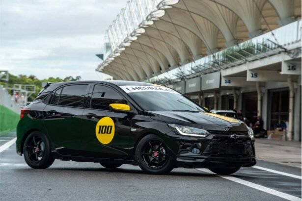 Novo Onix Track Day celebra 100 anos da Chevrolet no Brasil