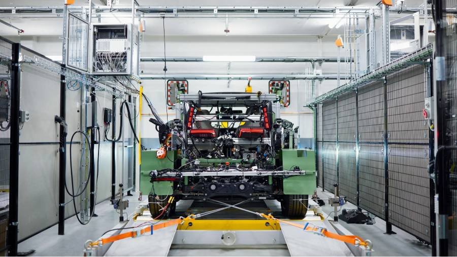 Volvo EX60 estreia no Brasil como SUV elétrico com IA integrada