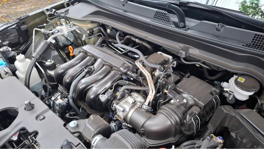 Honda HR-V EXL: visual renovado e conjunto mecânico renomado