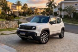 Novo Jeep Renegade estreia sistema híbrido leve MHEV