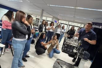 Sindirepa-SP capacita mulheres na reparação automotiva