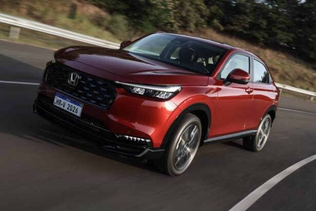 Honda HR-V Touring: motor 1.5 turbo e câmbio CVT Step-Shift