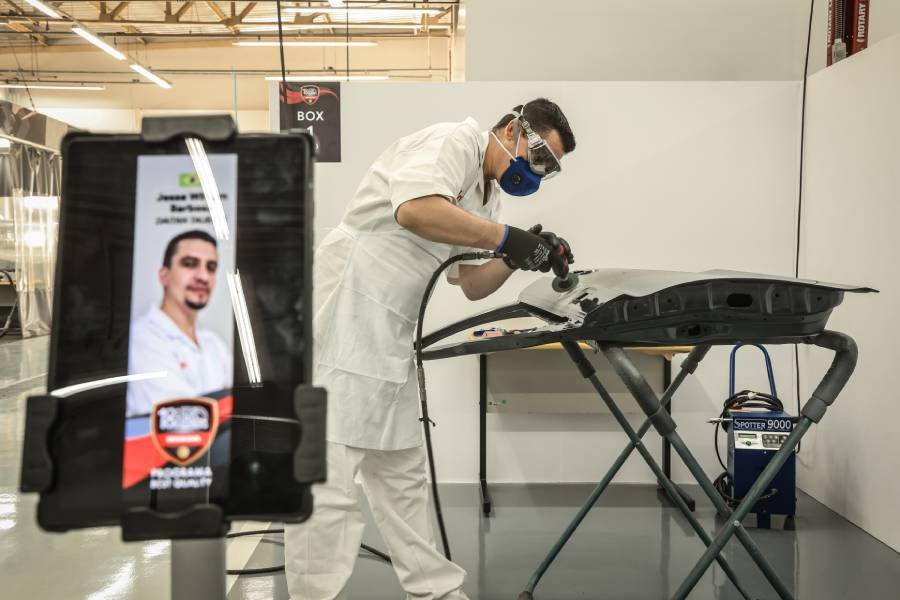 Honda reúne técnicos da rede de oficinas de carros e motos