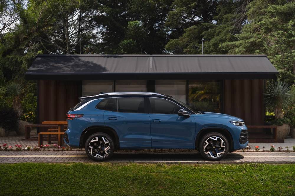 Volkswagen Tiguan chega na terceira geração com 272 cv