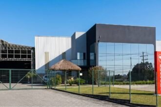 Emaster completa 29 anos e amplia atuação no Brasil