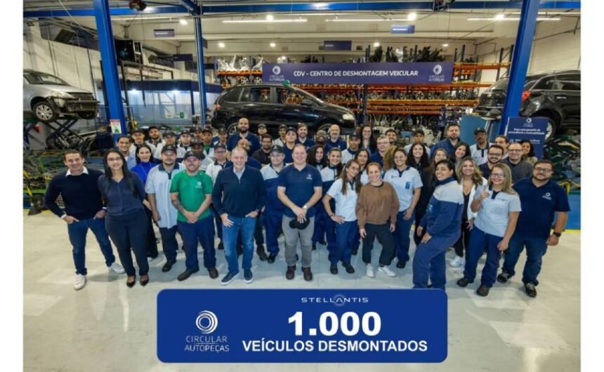 Stellantis desmonta mil veículos e amplia reciclagem de autopeças