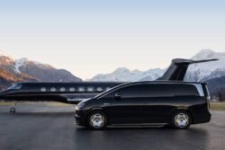 Leapmotor revela D99, sua primeira minivan de luxo
