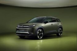 Volkswagen apresenta o ID. Cross, novo SUV elétrico compacto