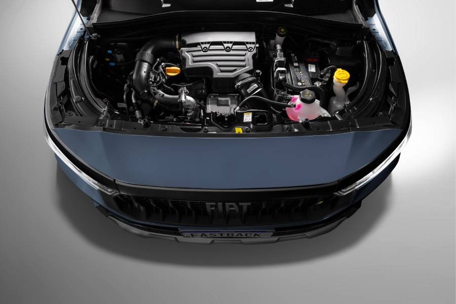 Fiat lança Toro e Fastback em série especial de 50 anos