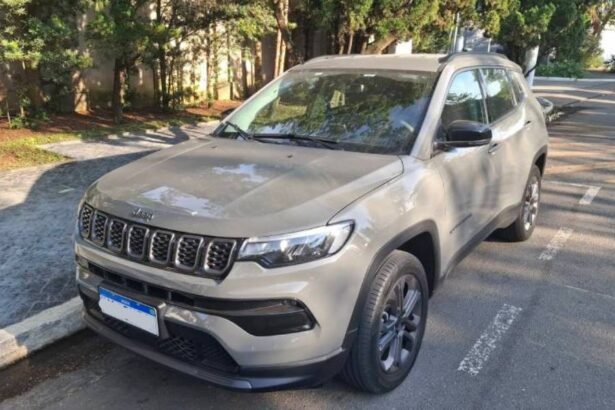 Jeep Compass Night Eagle mantém conjunto T270