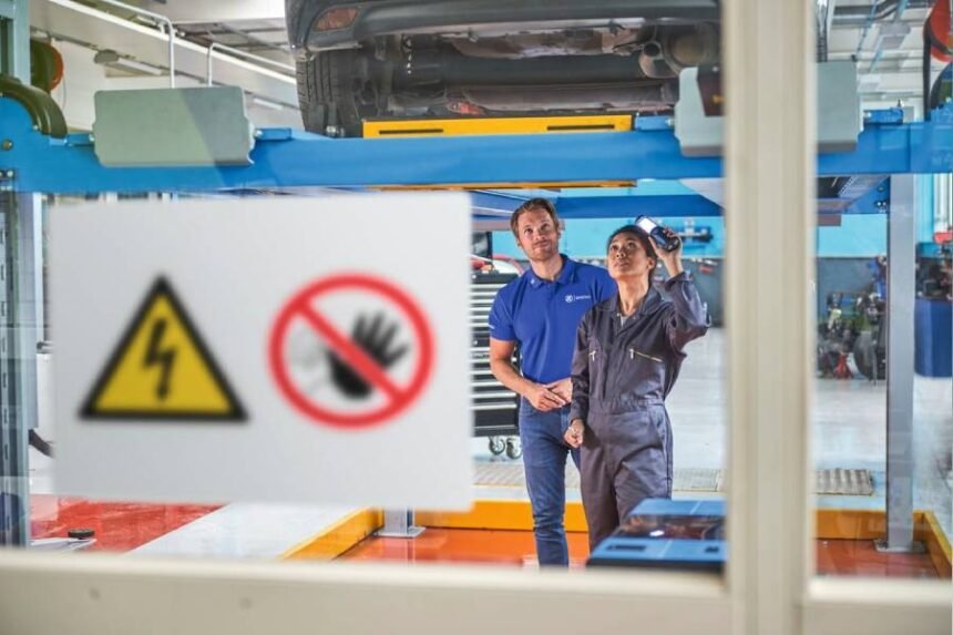 ZF leva IA, treinamento e freios à Automechanika 2026
