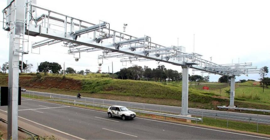 CNH do Brasil avisa motoristas sobre pedágio free flow