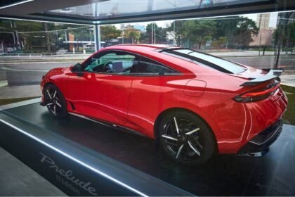 Honda Prelude é exibido em diferentes regiões de São Paulo