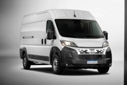 Fiat Ducato 2027 ganha versão cargo Multi de 13 m³