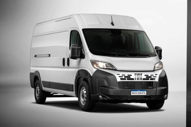 Fiat Ducato 2027 ganha versão cargo Multi de 13 m³