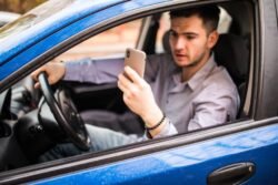 Vendeu o carro em 2026? Veja como evitar pendências